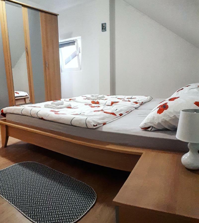 Apartman Lena Tusilovic المظهر الخارجي الصورة